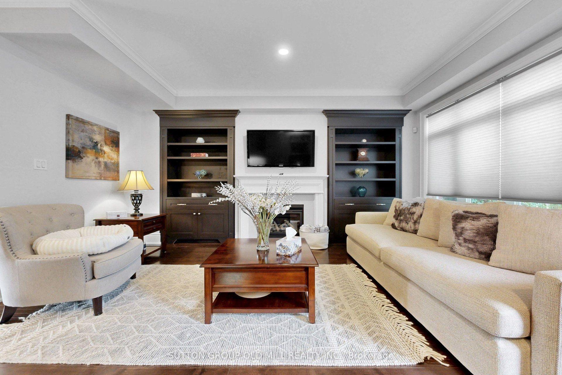 Photo 16 of 12 Gala Lane, Etobicoke, Stonegate-Queensway — HOMEH