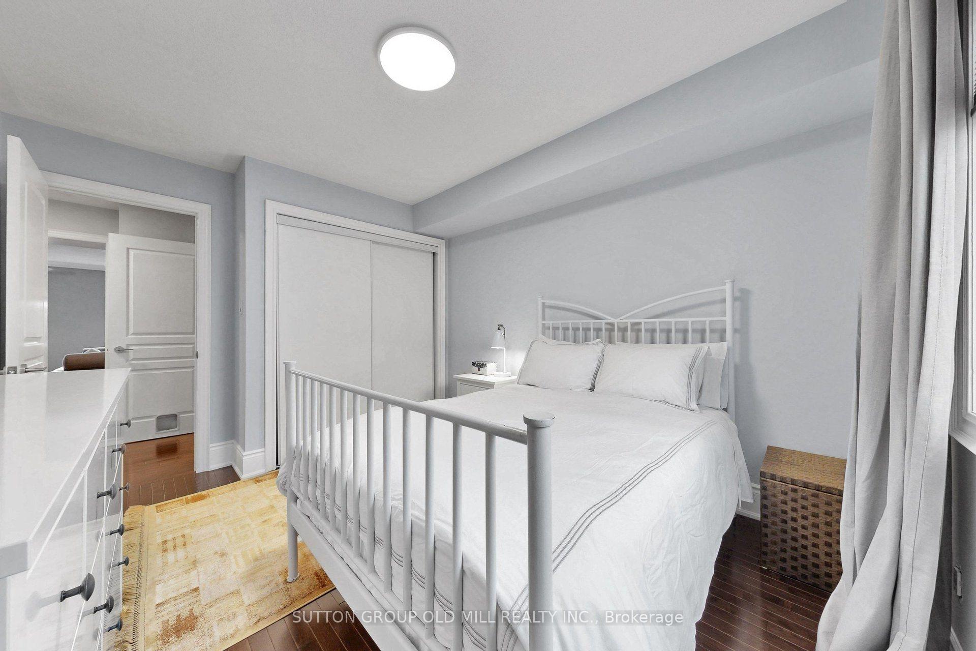 Photo 27 of 12 Gala Lane, Etobicoke, Stonegate-Queensway — HOMEH