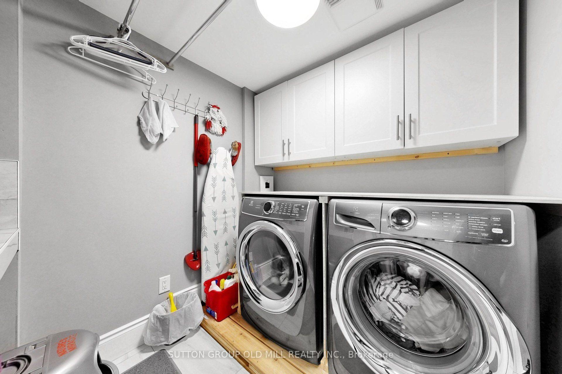Photo 29 of 12 Gala Lane, Etobicoke, Stonegate-Queensway — HOMEH