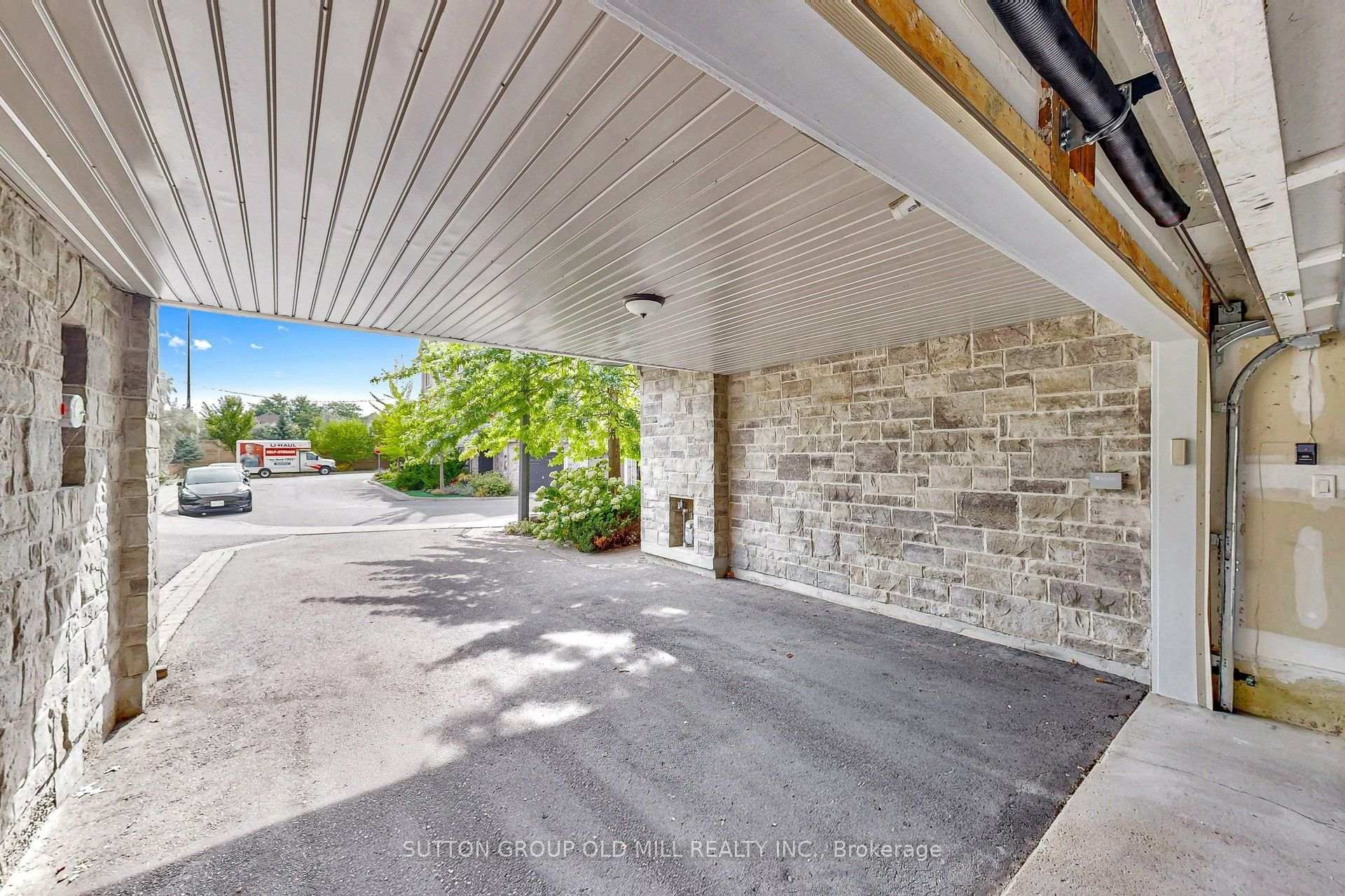 Photo 40 of 12 Gala Lane, Etobicoke, Stonegate-Queensway — HOMEH