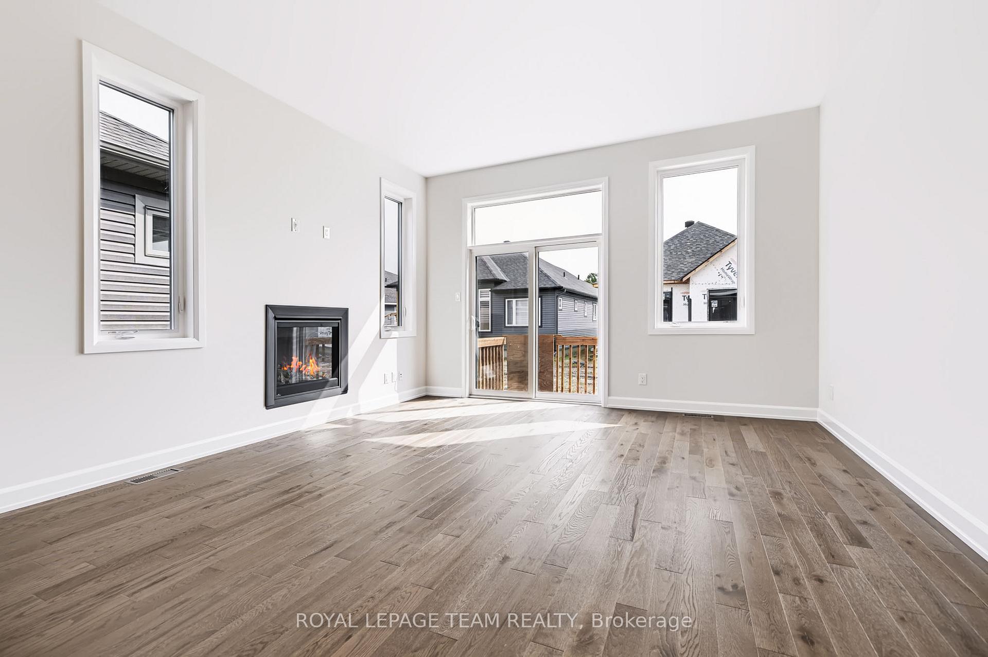 Photo 7 of 237 Hannam Bud Way, Ottawa, Riverside South/Gloucester Glen — HOMEH