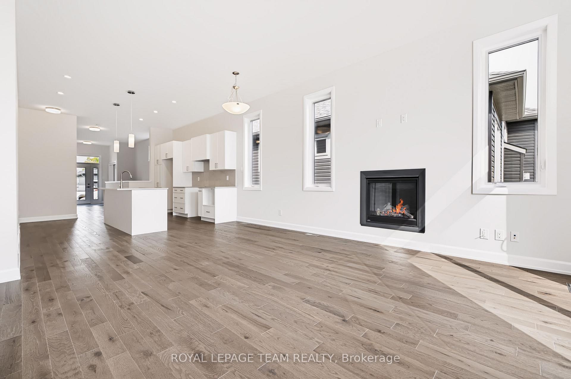 Photo 8 of 237 Hannam Bud Way, Ottawa, Riverside South/Gloucester Glen — HOMEH