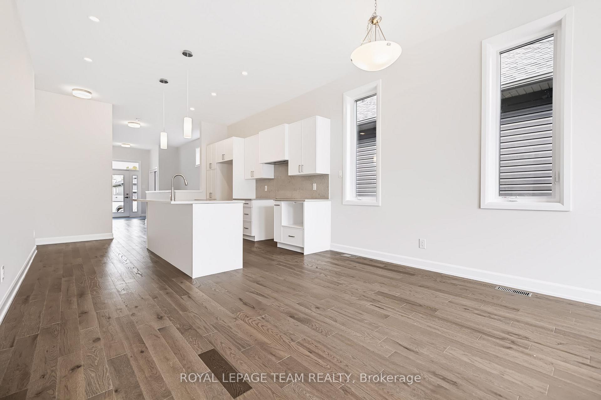 Photo 9 of 237 Hannam Bud Way, Ottawa, Riverside South/Gloucester Glen — HOMEH