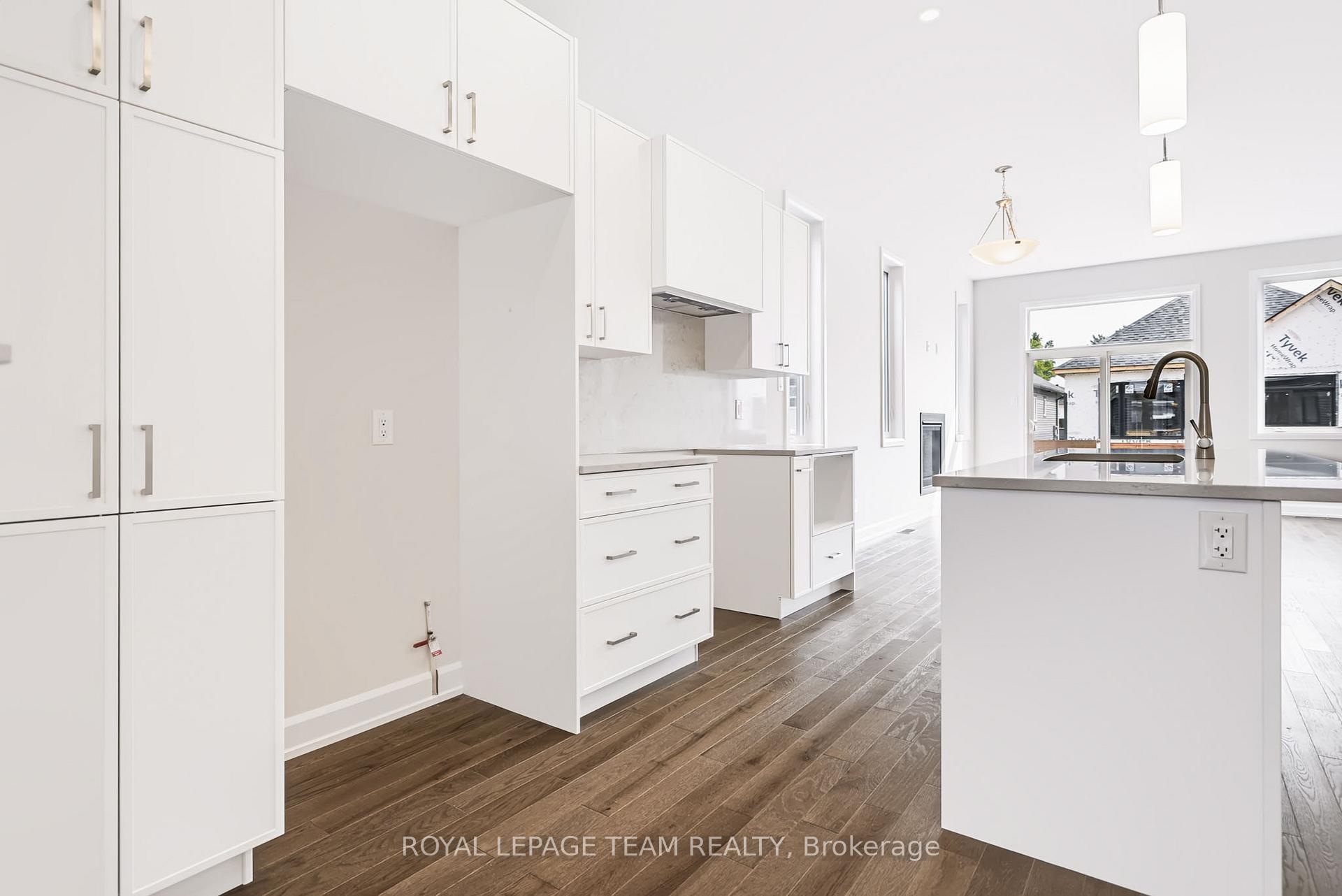 Photo 12 of 237 Hannam Bud Way, Ottawa, Riverside South/Gloucester Glen — HOMEH