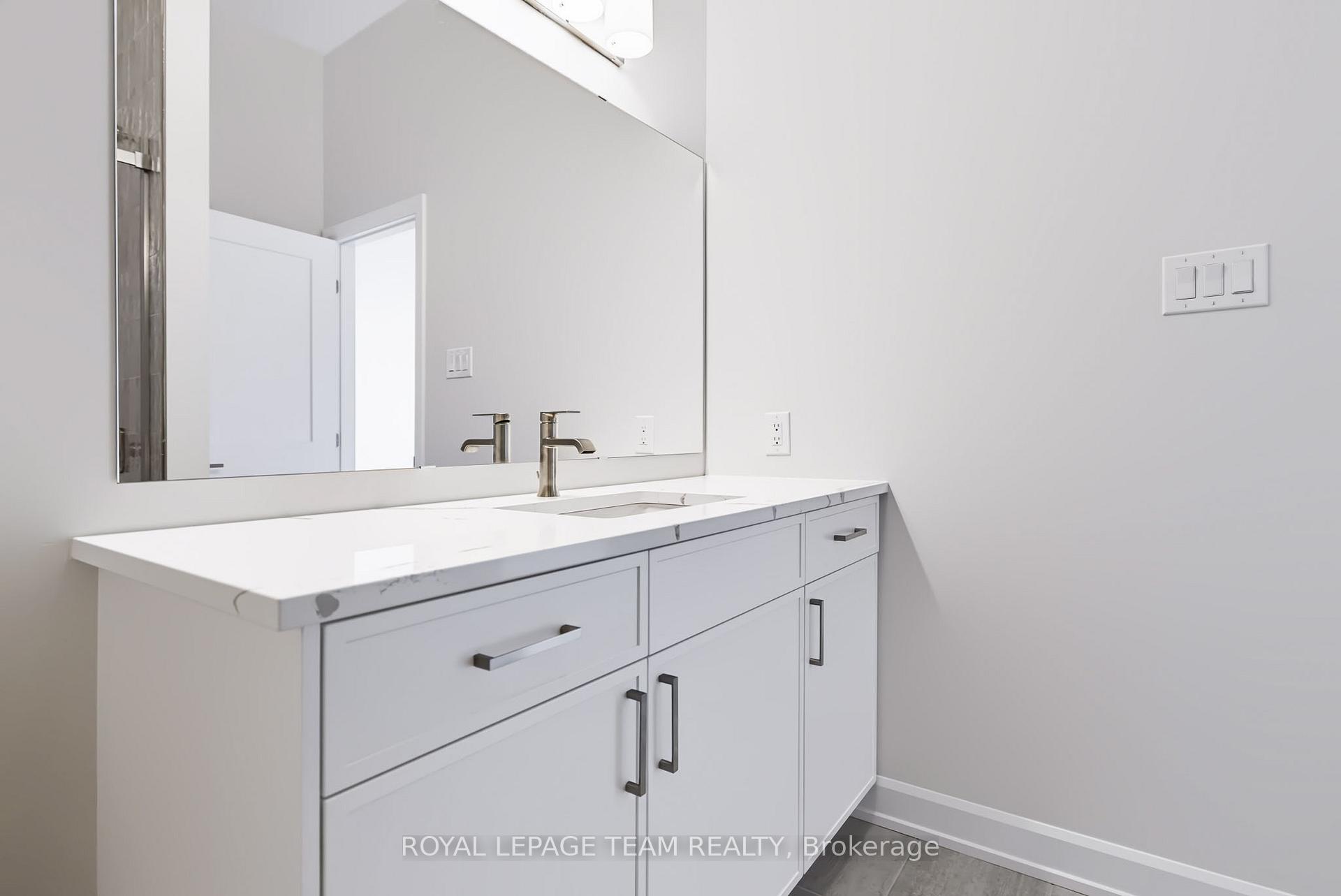 Photo 19 of 237 Hannam Bud Way, Ottawa, Riverside South/Gloucester Glen — HOMEH