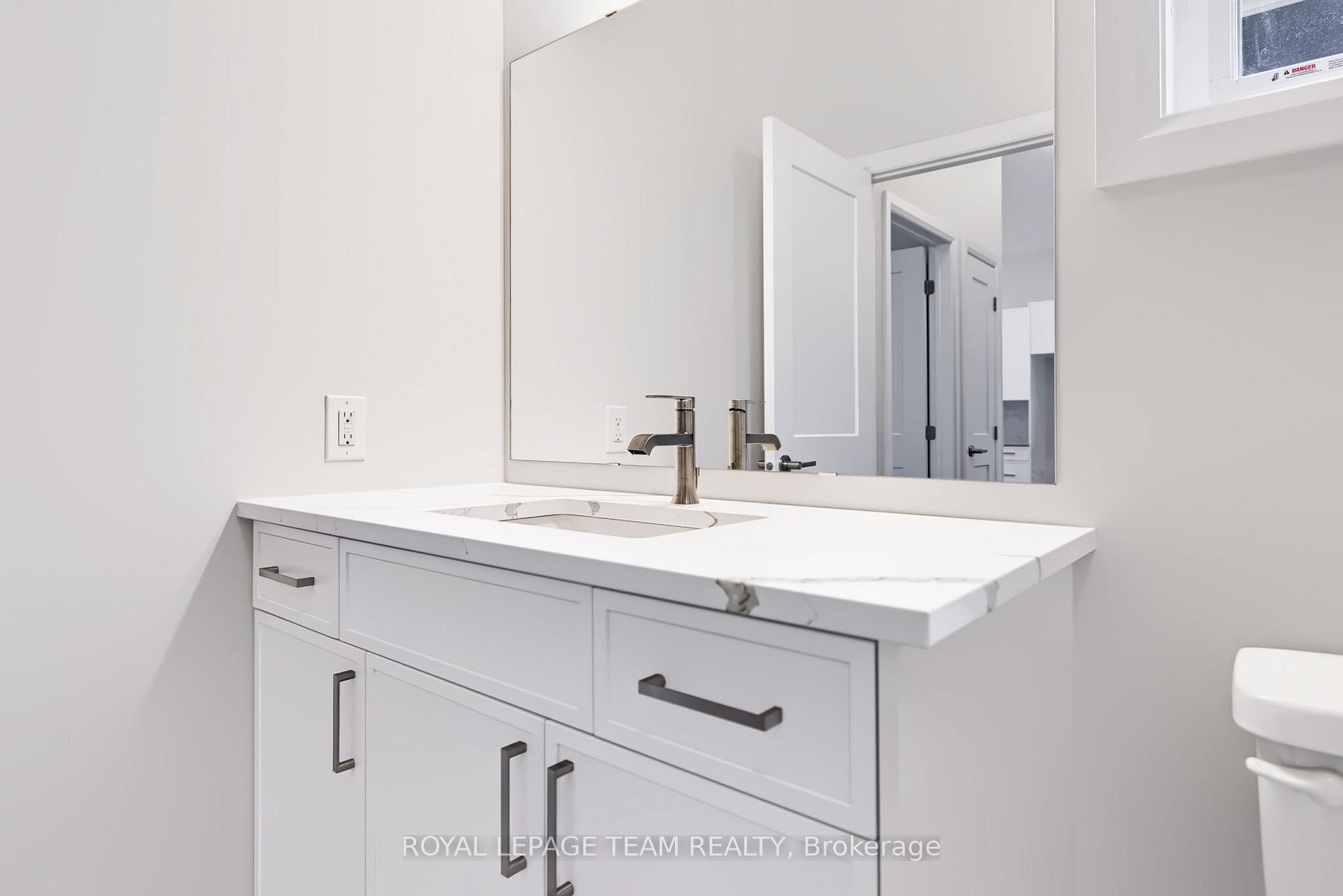 Photo 24 of 237 Hannam Bud Way, Ottawa, Riverside South/Gloucester Glen — HOMEH