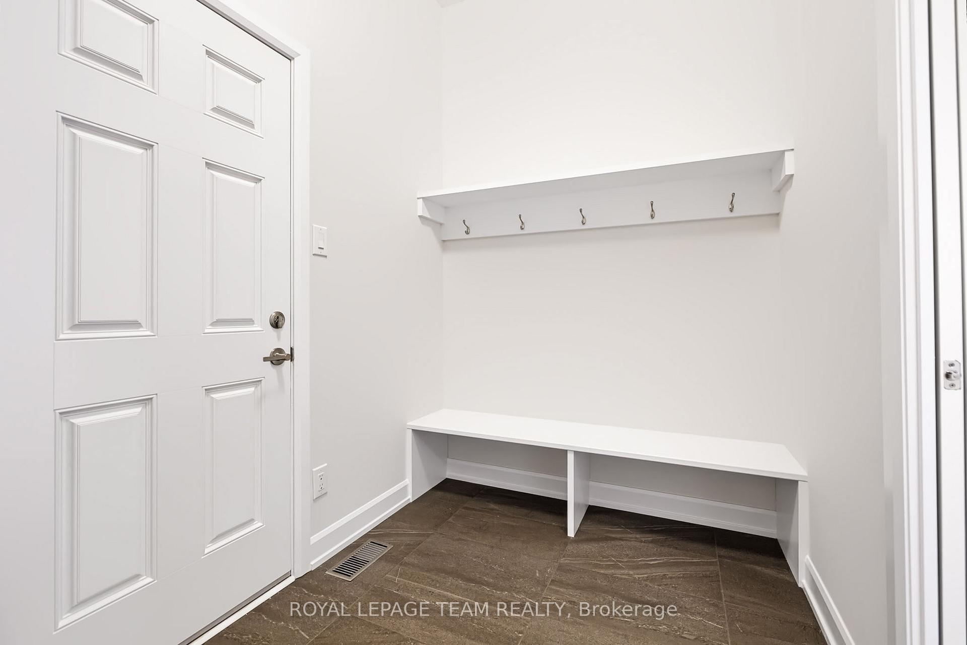 Photo 26 of 237 Hannam Bud Way, Ottawa, Riverside South/Gloucester Glen — HOMEH