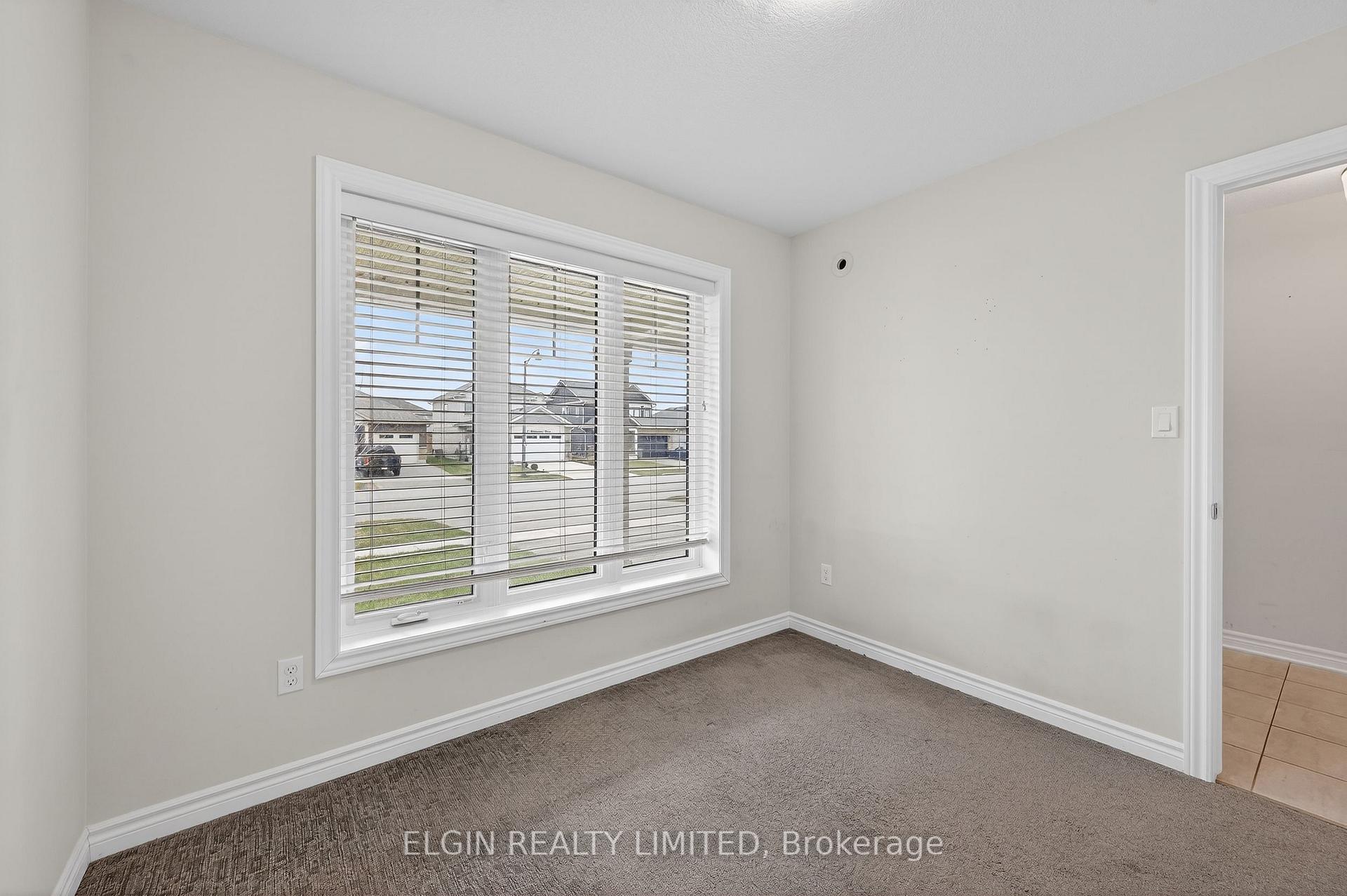 Photo 5 of 92 Renaissance Drive, St. Thomas — HOMEH