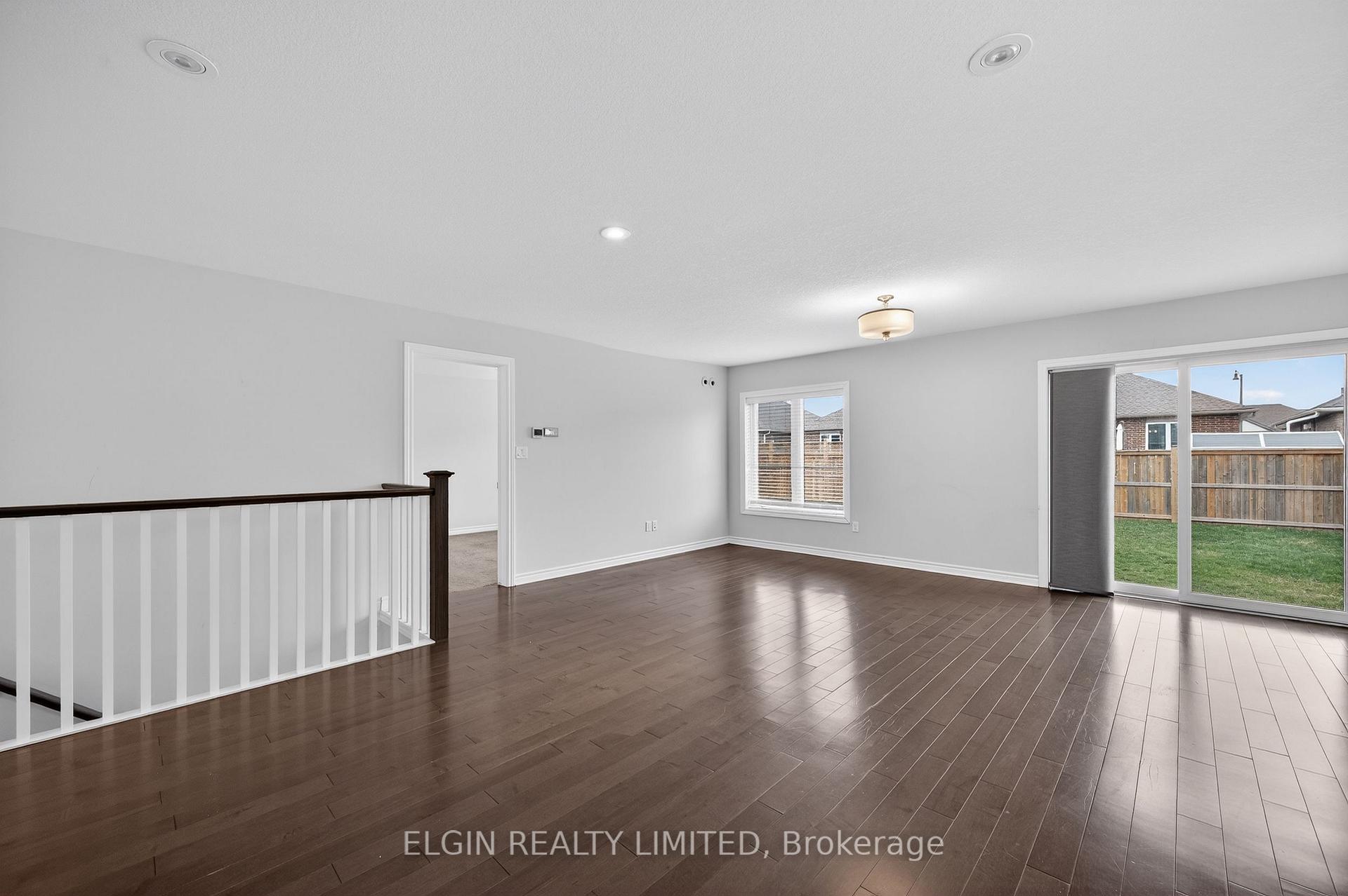 Photo 11 of 92 Renaissance Drive, St. Thomas — HOMEH