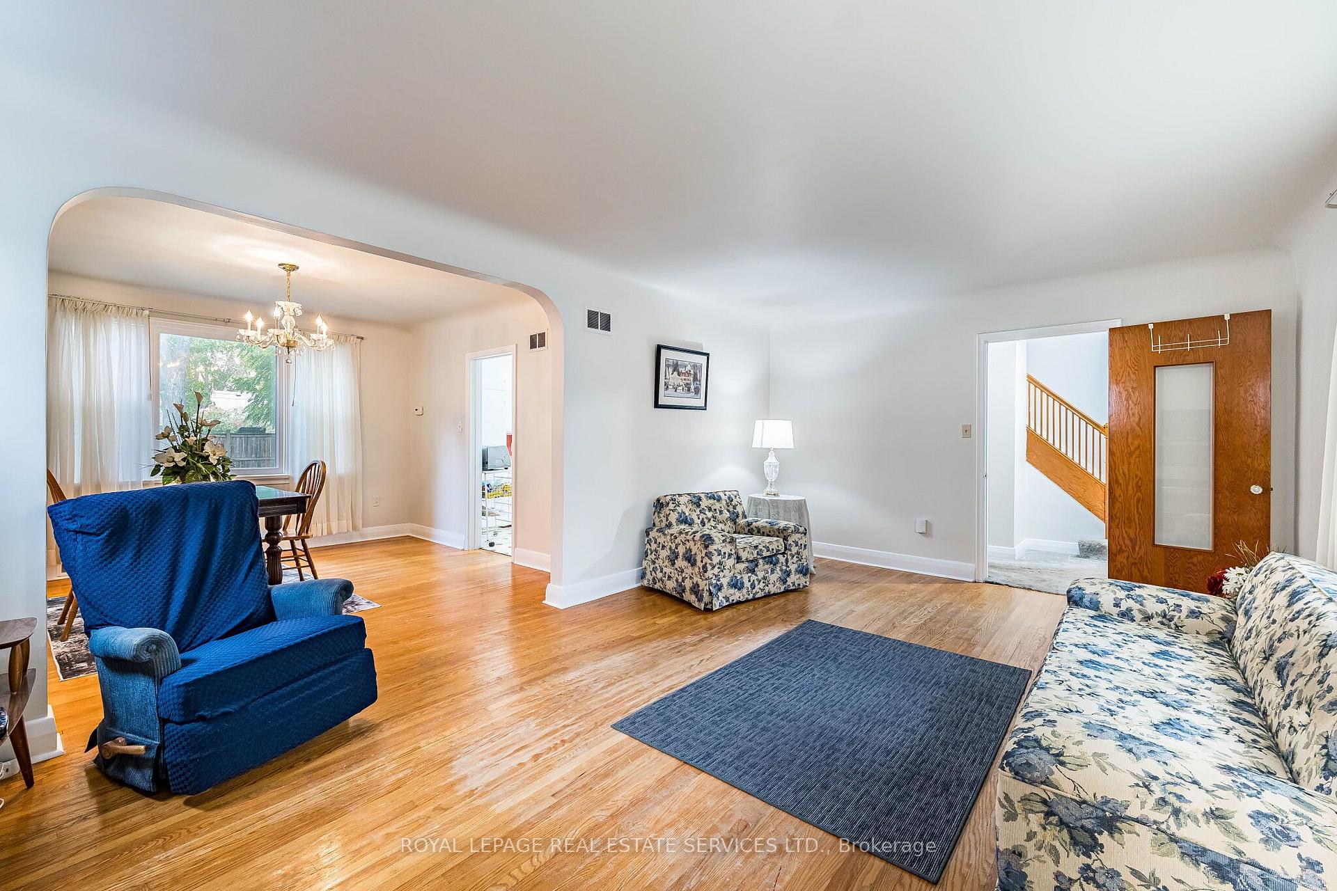 Photo 7 of 46 Frederick Street, Brampton, Downtown Brampton — HOMEH