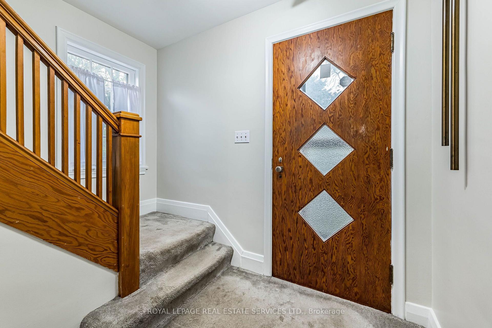 Photo 13 of 46 Frederick Street, Brampton, Downtown Brampton — HOMEH