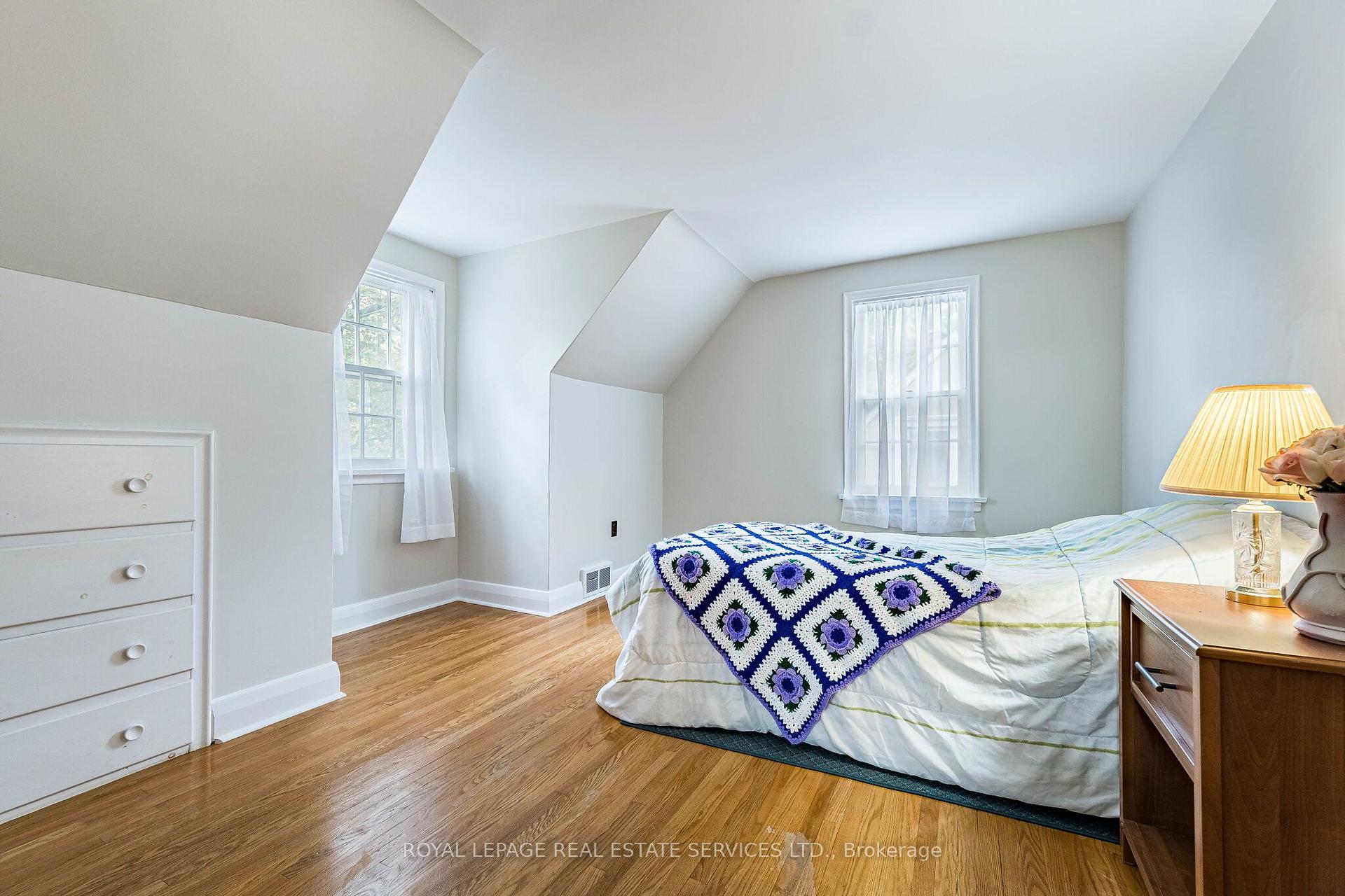 Photo 14 of 46 Frederick Street, Brampton, Downtown Brampton — HOMEH