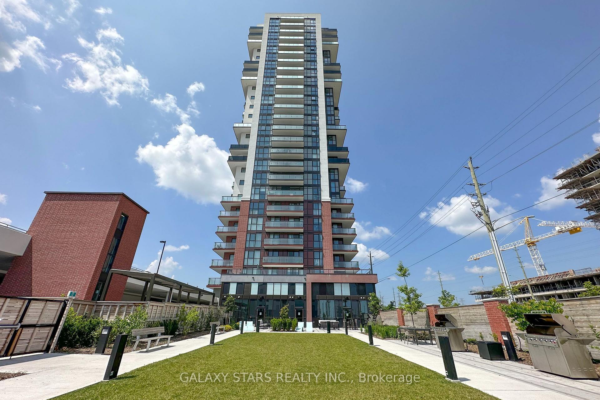 Photo of Unit 318, 2550 Simcoe Street N