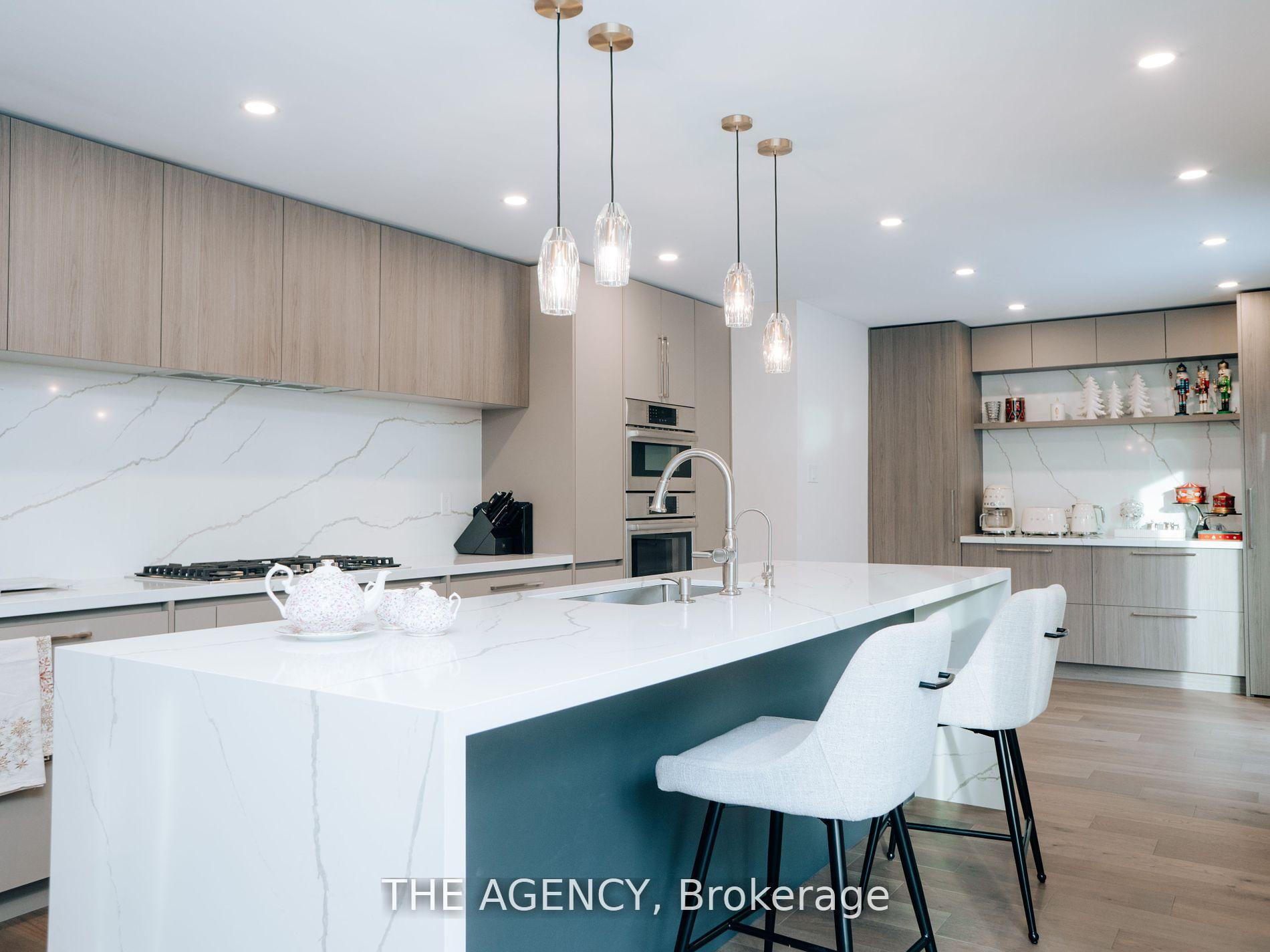 Photo 8 of 7 Shady Oaks Crescent, North York, Bridle Path-Sunnybrook-York Mills — HOMEH
