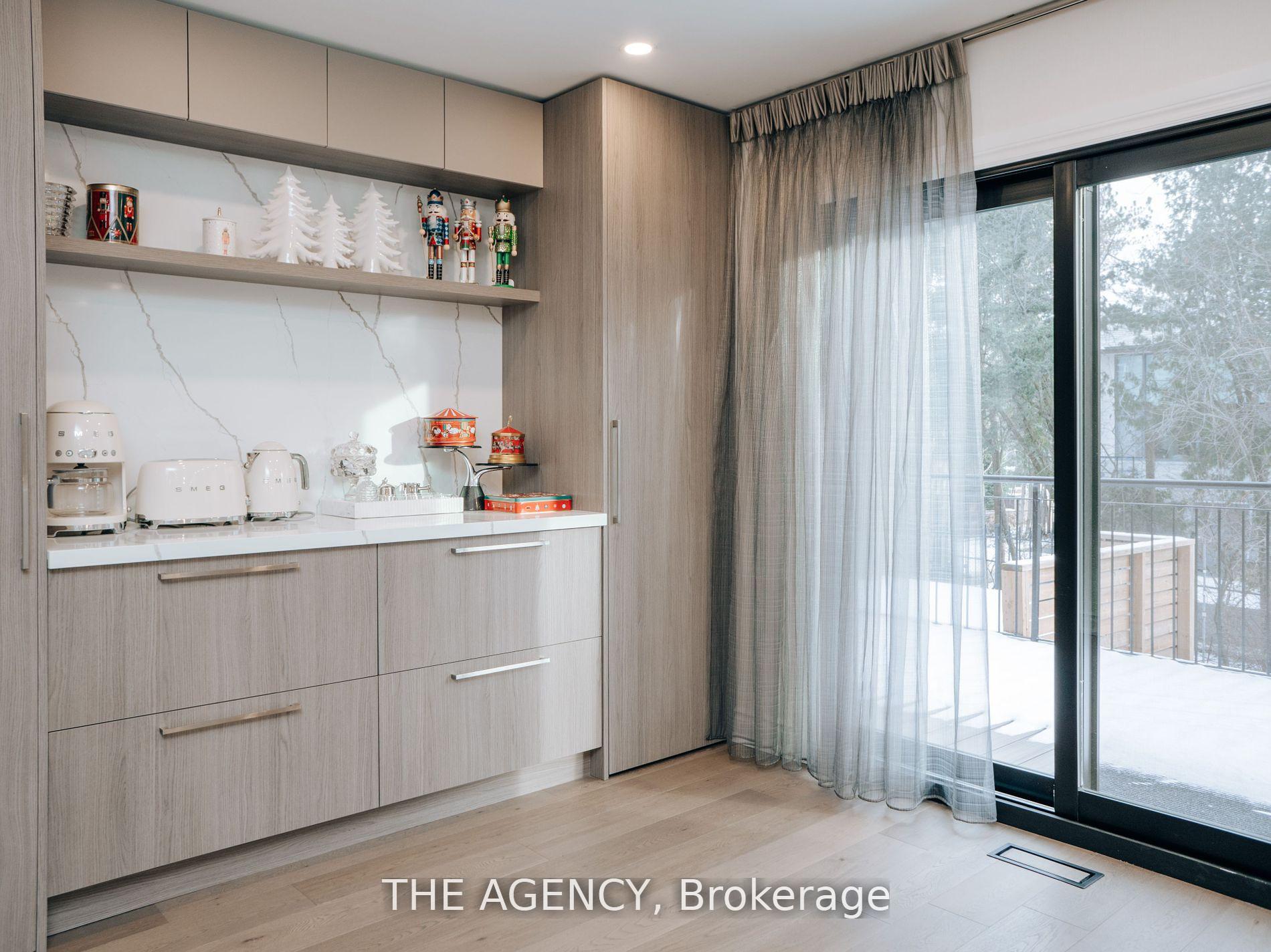 Photo 12 of 7 Shady Oaks Crescent, North York, Bridle Path-Sunnybrook-York Mills — HOMEH