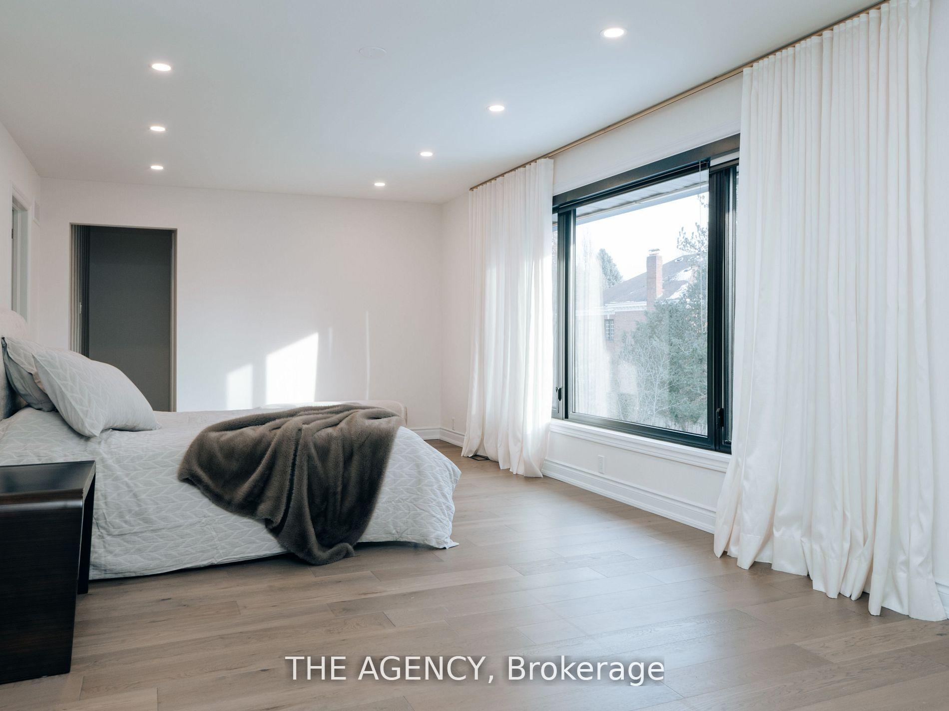 Photo 22 of 7 Shady Oaks Crescent, North York, Bridle Path-Sunnybrook-York Mills — HOMEH