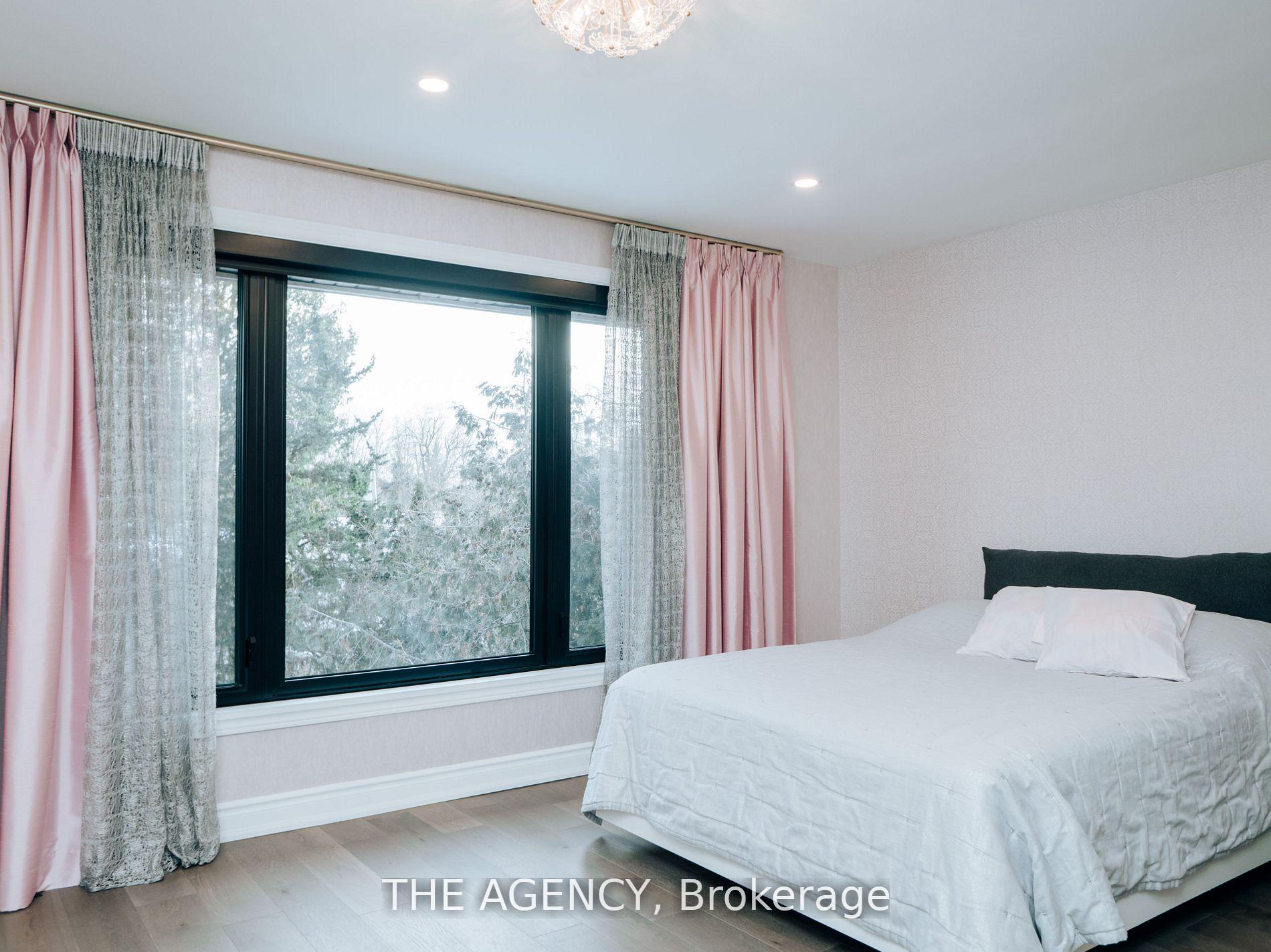 Photo 25 of 7 Shady Oaks Crescent, North York, Bridle Path-Sunnybrook-York Mills — HOMEH