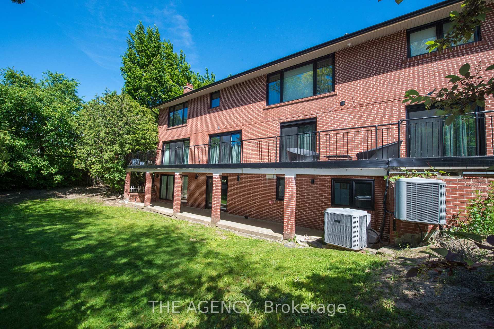 Photo 34 of 7 Shady Oaks Crescent, North York, Bridle Path-Sunnybrook-York Mills — HOMEH