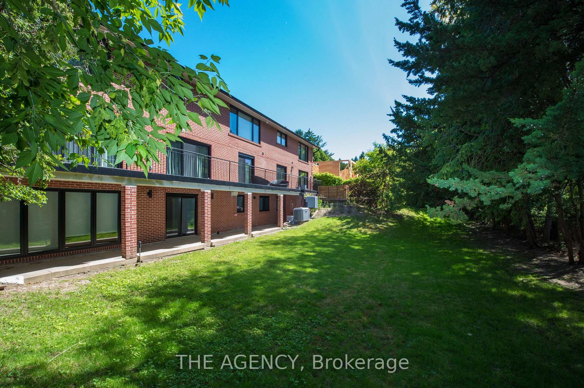 Photo 36 of 7 Shady Oaks Crescent, North York, Bridle Path-Sunnybrook-York Mills — HOMEH