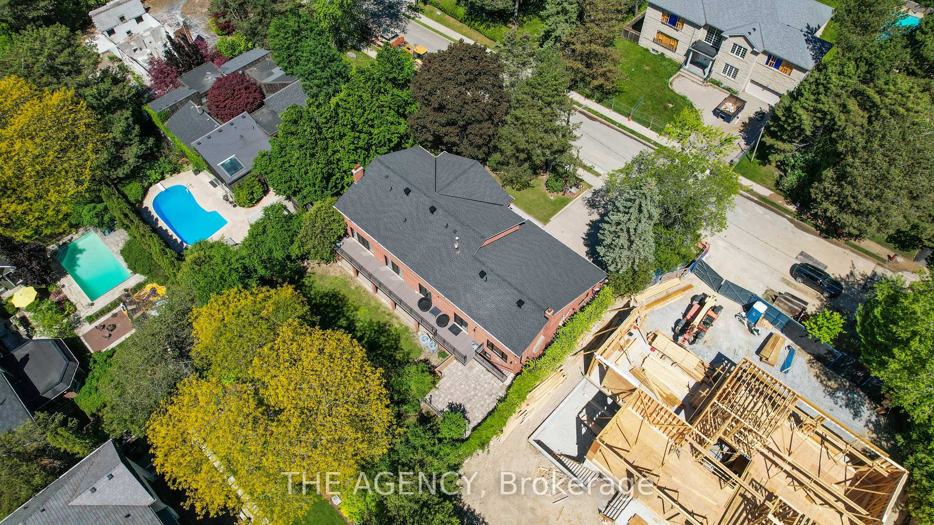 Photo 45 of 7 Shady Oaks Crescent, North York, Bridle Path-Sunnybrook-York Mills — HOMEH