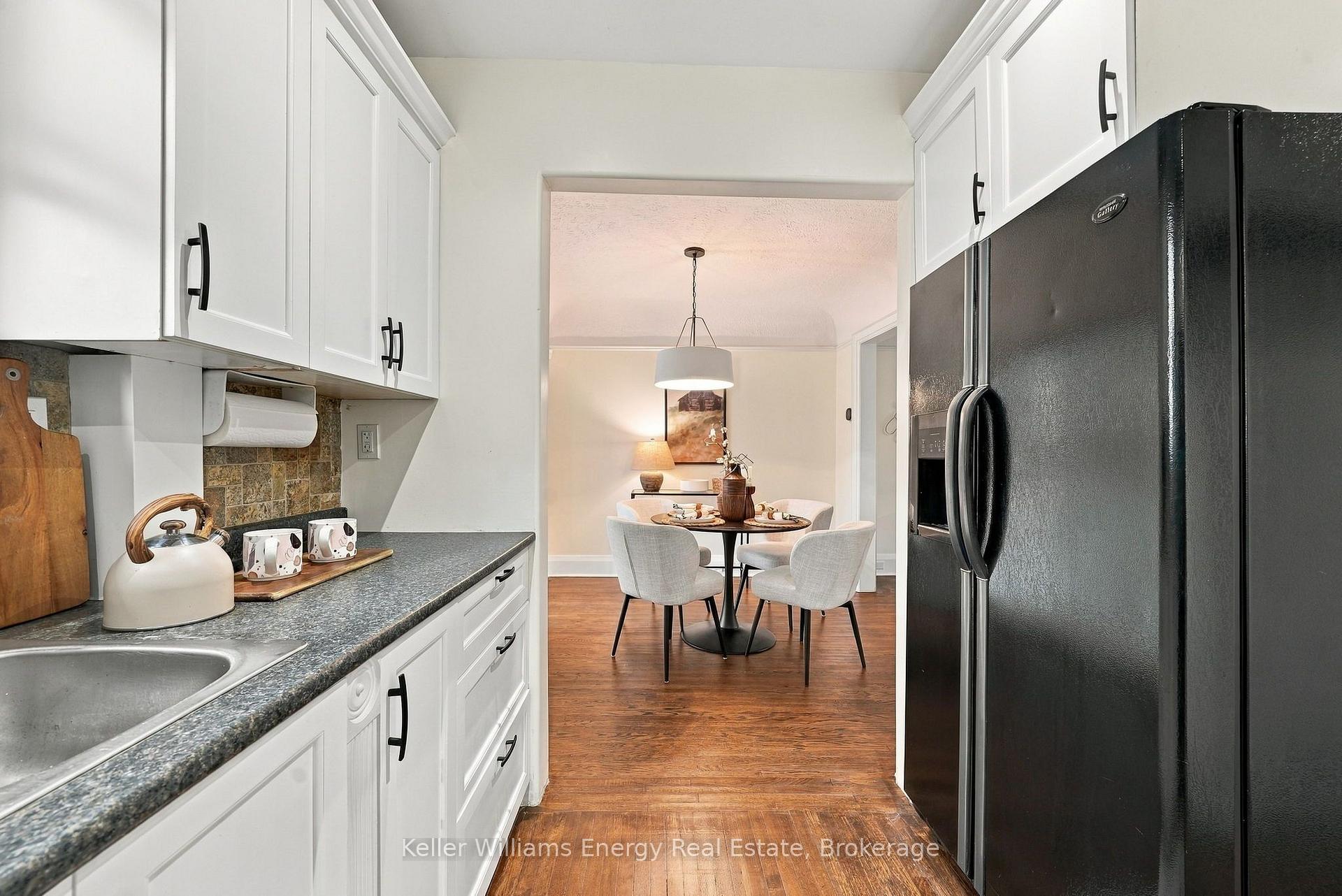 Photo 9 of 286 Gliddon Avenue, Oshawa, Central — HOMEH