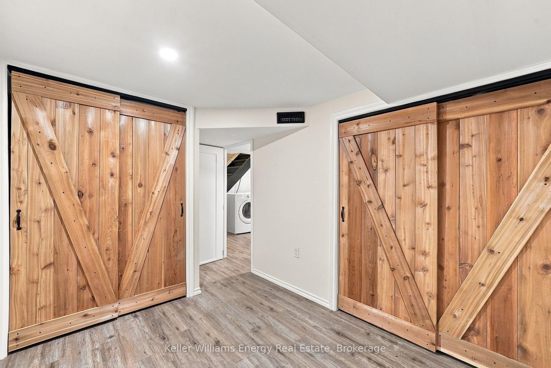 Photo 36 of 286 Gliddon Avenue, Oshawa, Central — HOMEH