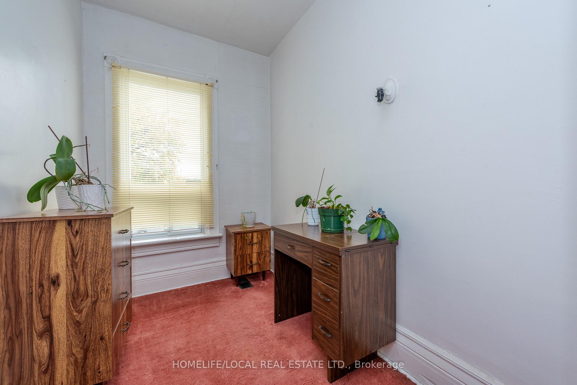 Photo 14 of 38 Gordon Street, Toronto, Little Portugal — HOMEH