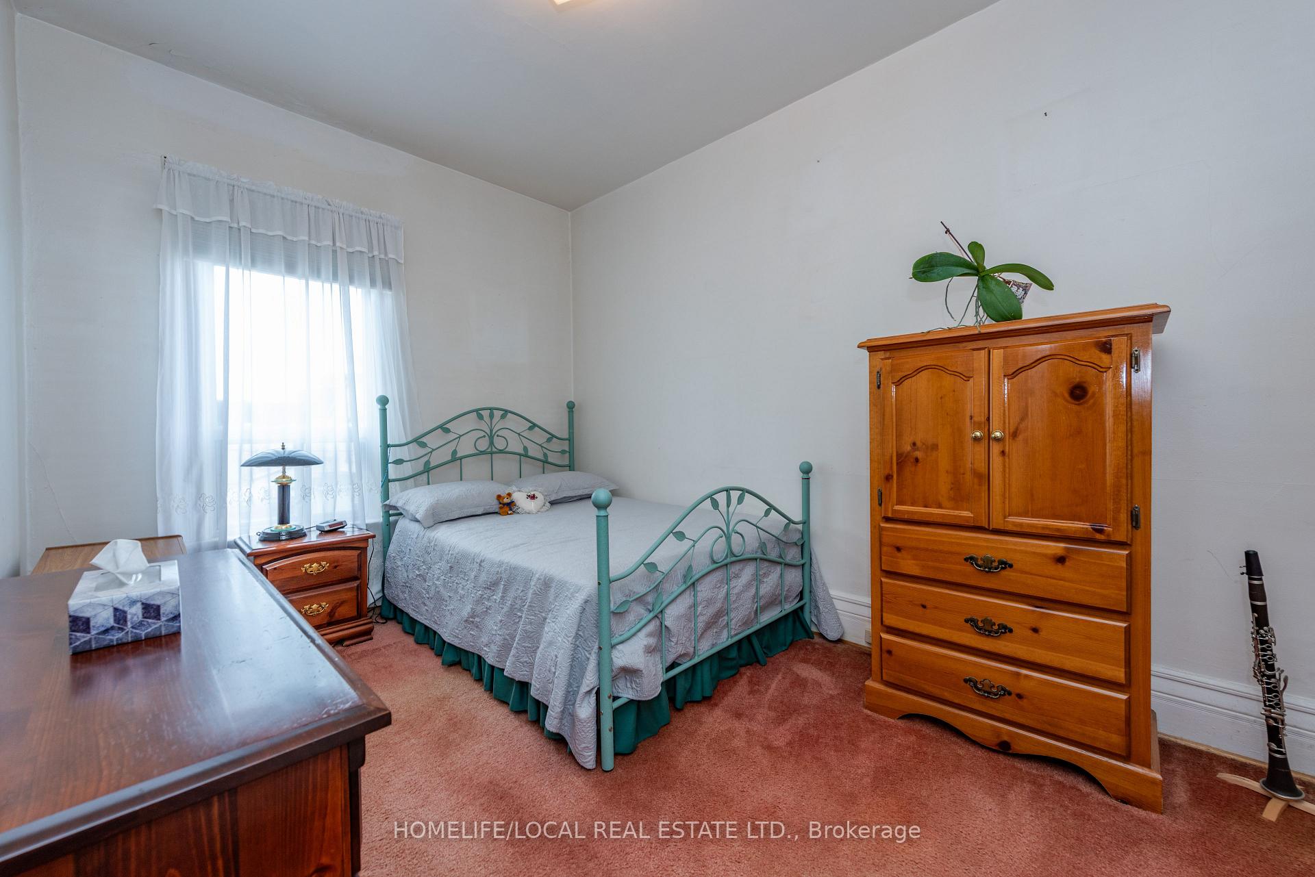 Photo 16 of 38 Gordon Street, Toronto, Little Portugal — HOMEH