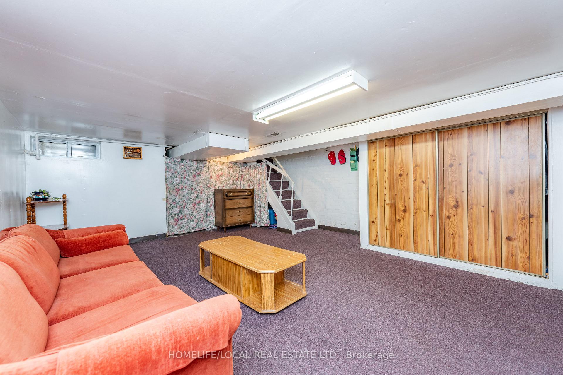 Photo 41 of 38 Gordon Street, Toronto, Little Portugal — HOMEH