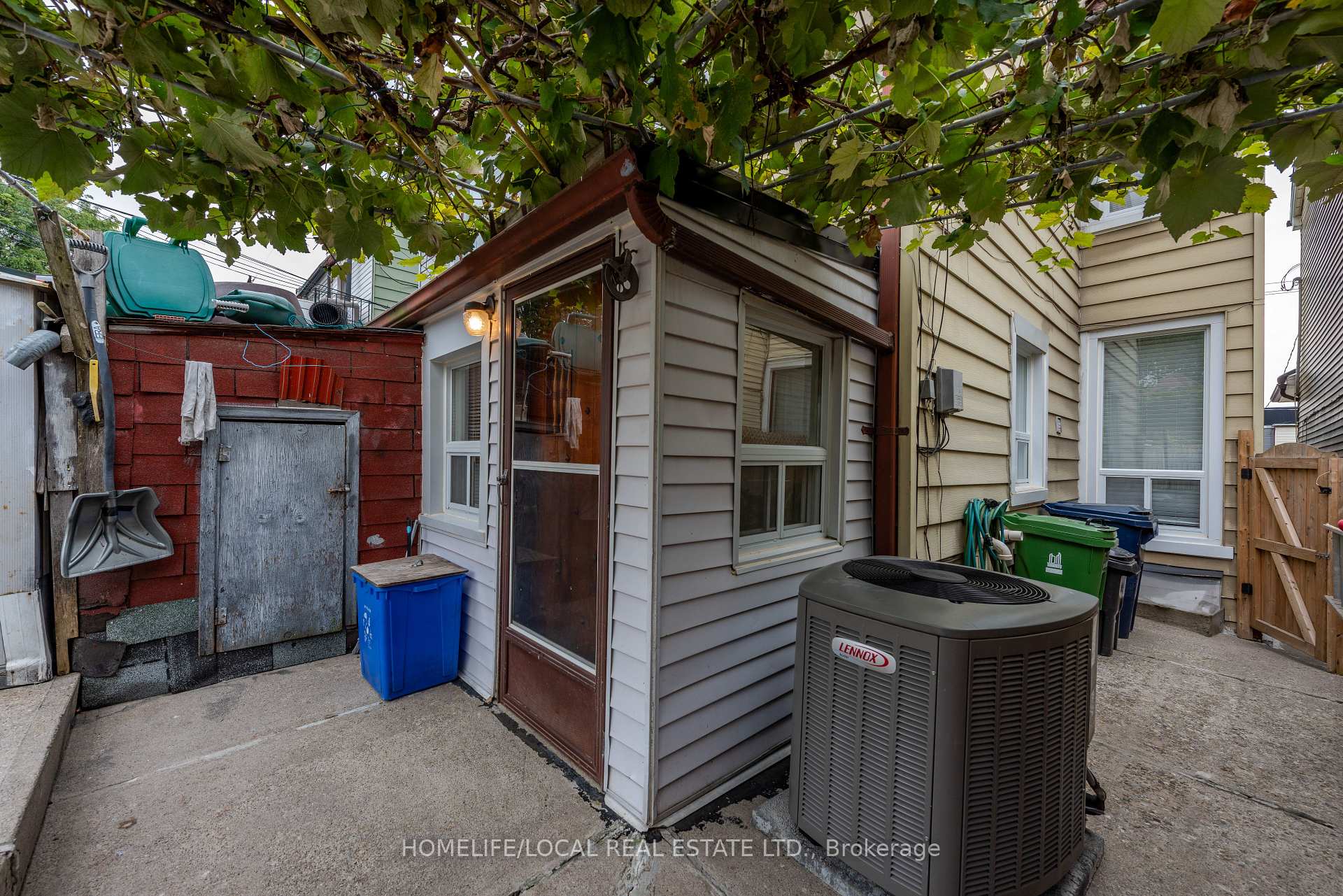 Photo 49 of 38 Gordon Street, Toronto, Little Portugal — HOMEH