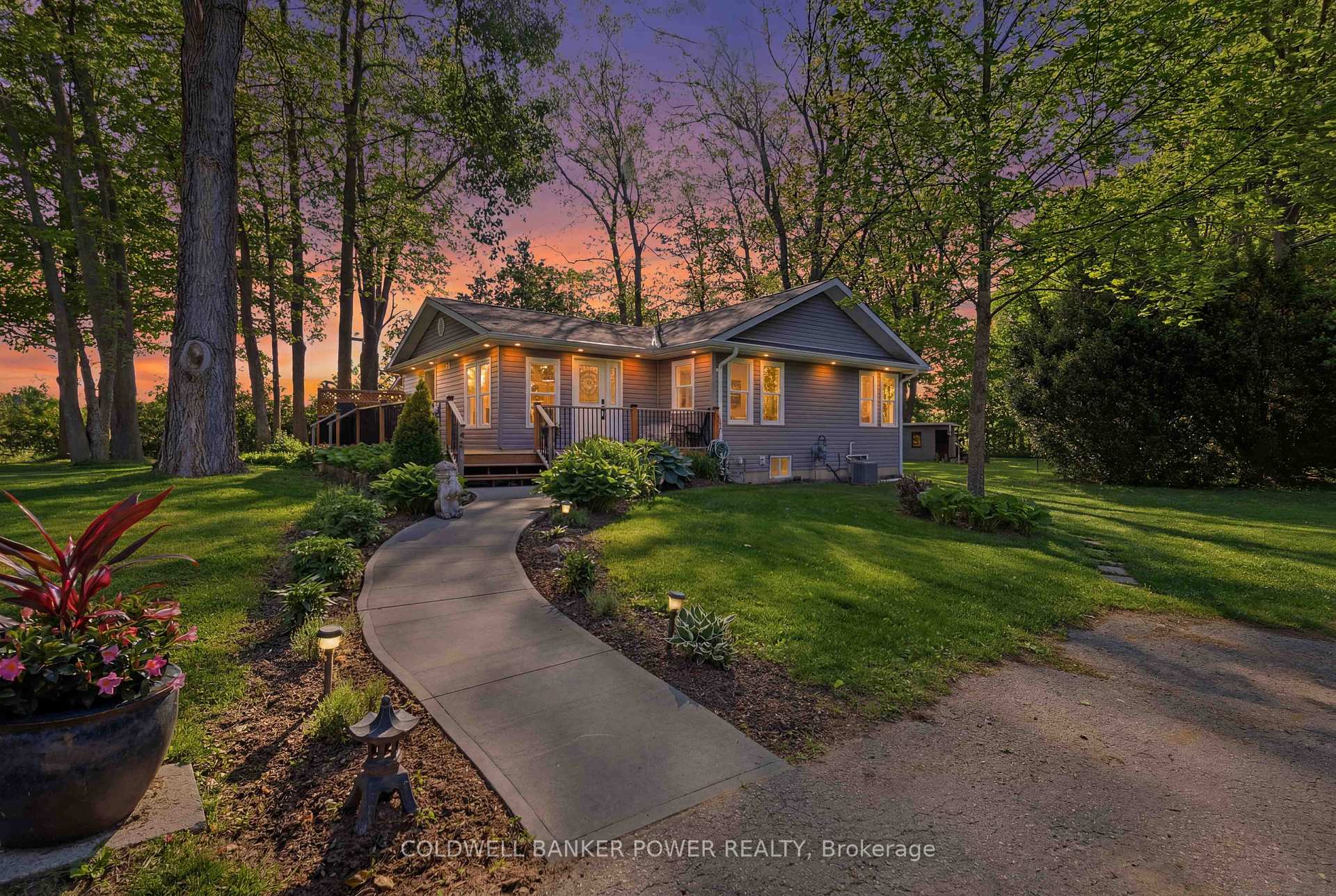 Photo 4 of 26041 Queens Line, West Elgin, Rural West Elgin — HOMEH
