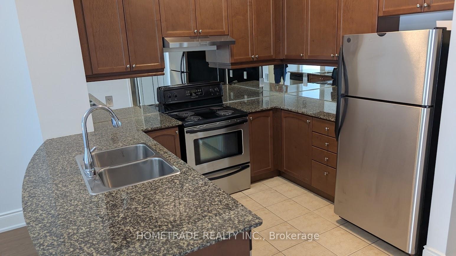 Photo 6 of Unit 115, 2 Maison Parc Court, Vaughan, Lakeview Estates — HOMEH