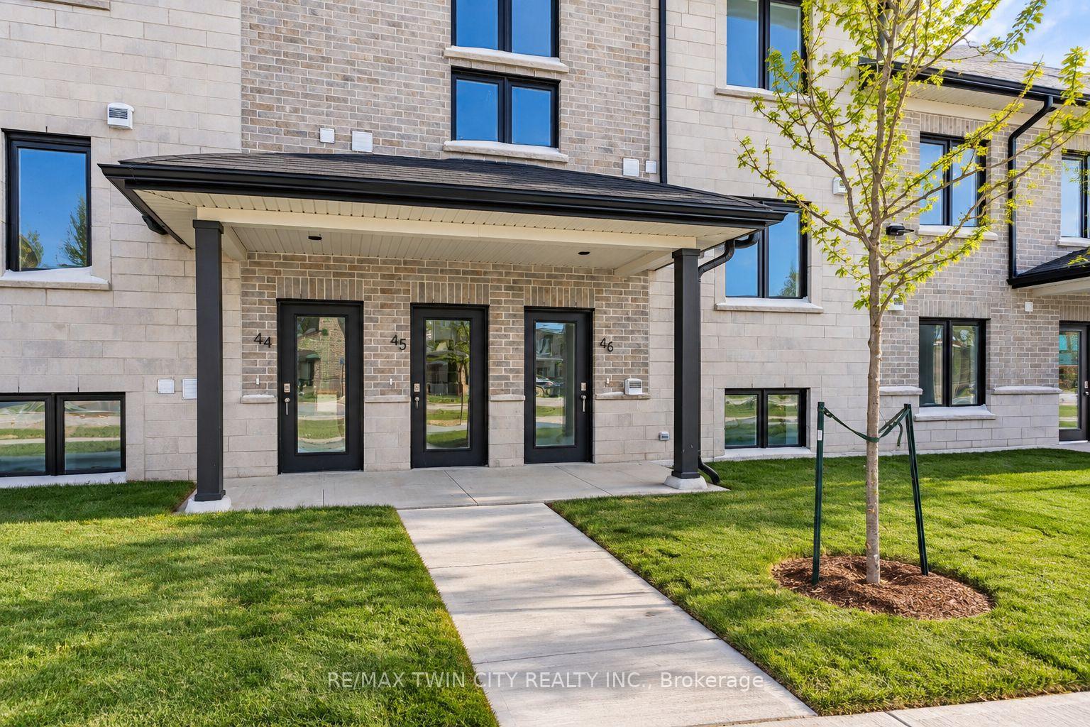 Photo 2 of Unit 45, 3202 Vivian Line, Stratford — HOMEH