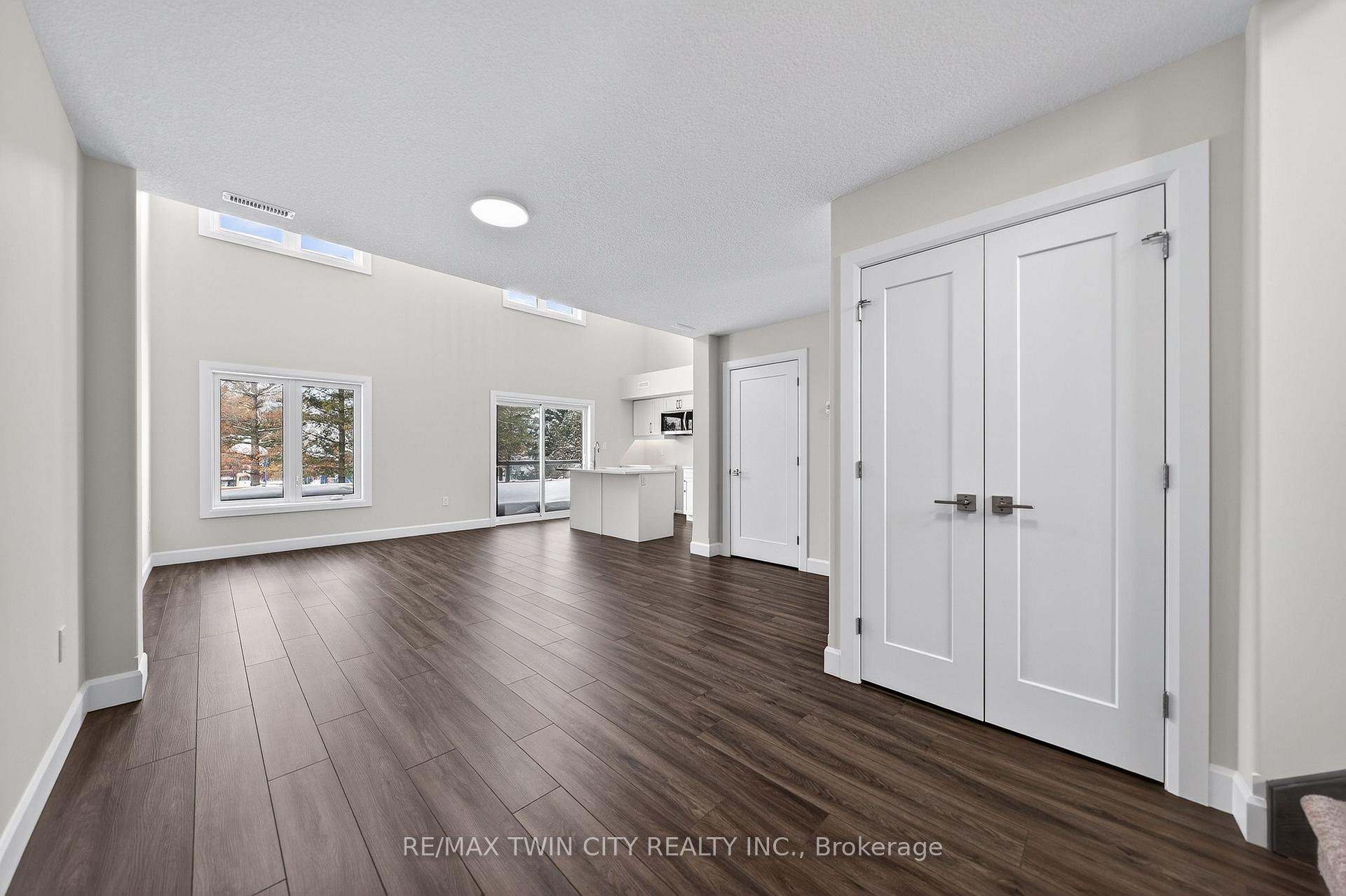 Photo 5 of Unit 45, 3202 Vivian Line, Stratford — HOMEH