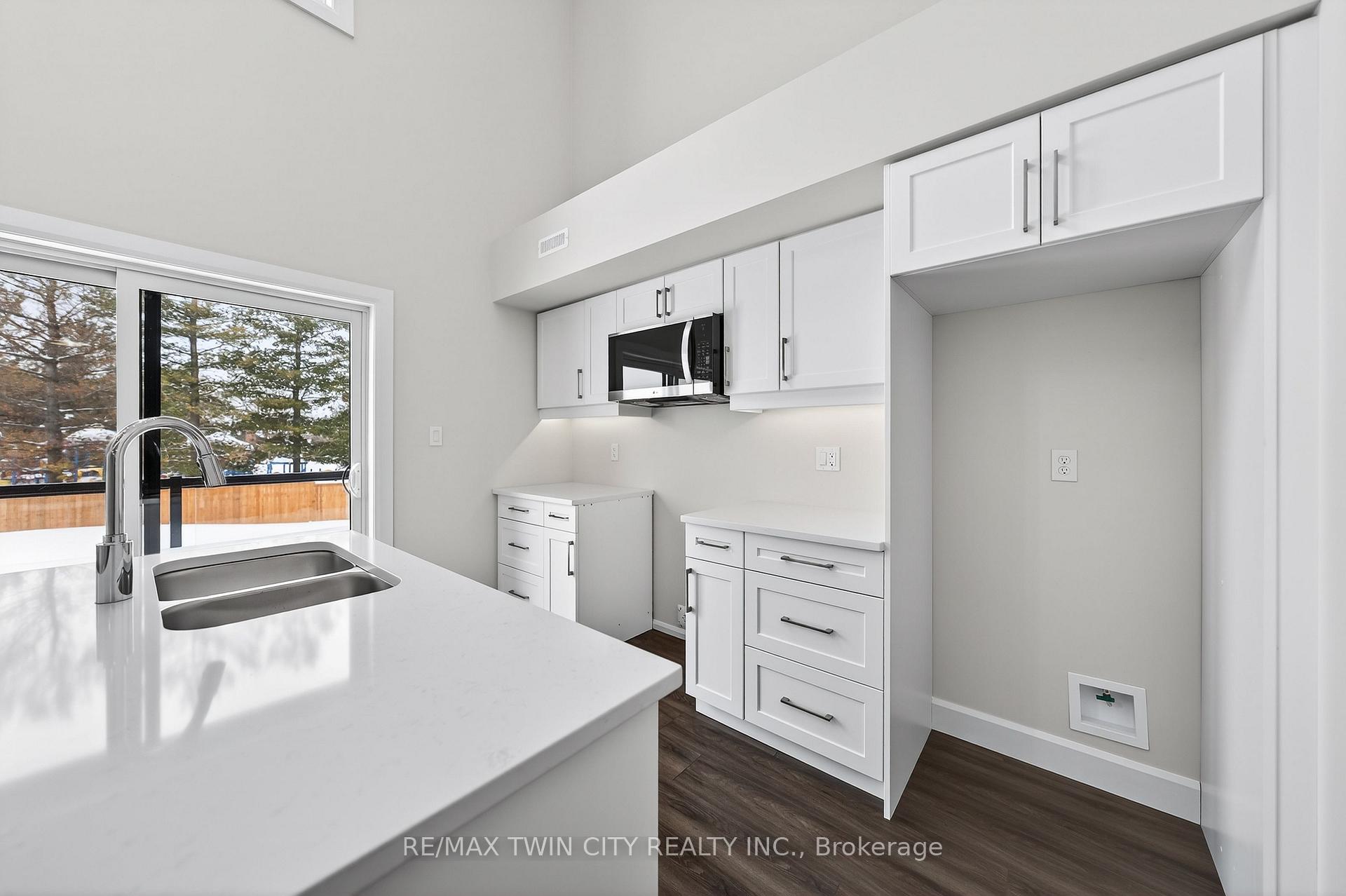 Photo 16 of Unit 45, 3202 Vivian Line, Stratford — HOMEH