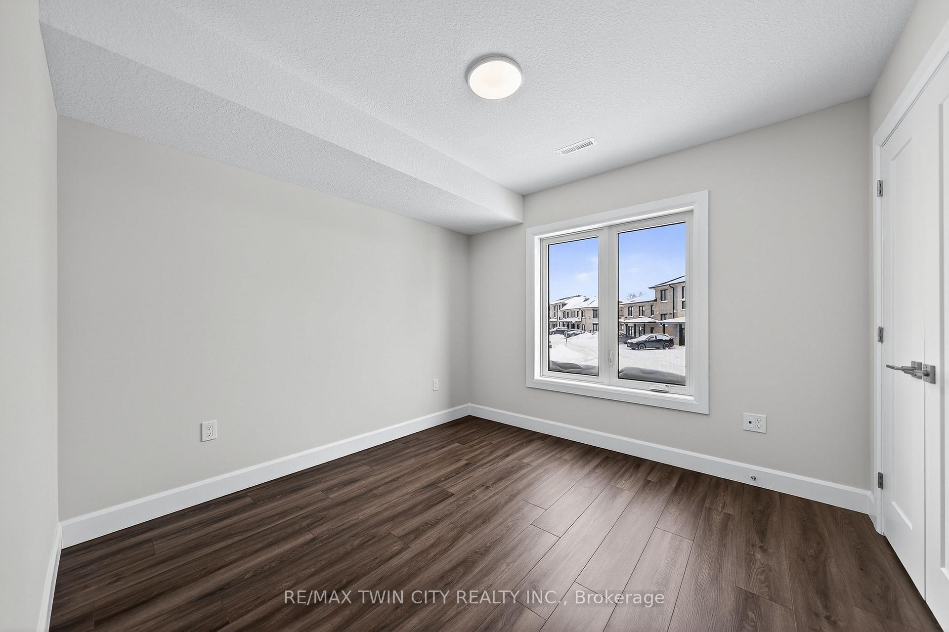 Photo 24 of Unit 45, 3202 Vivian Line, Stratford — HOMEH