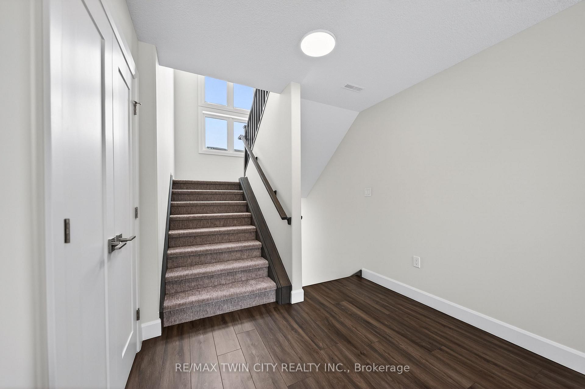 Photo 29 of Unit 45, 3202 Vivian Line, Stratford — HOMEH