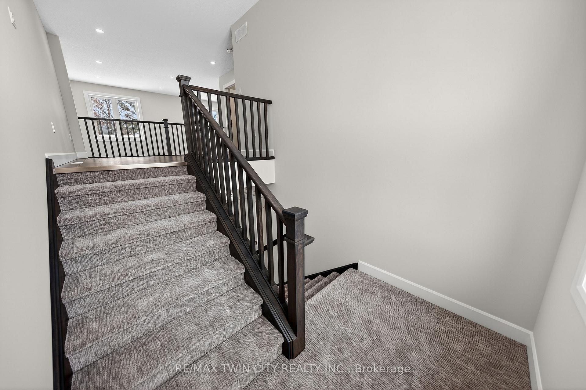 Photo 30 of Unit 45, 3202 Vivian Line, Stratford — HOMEH