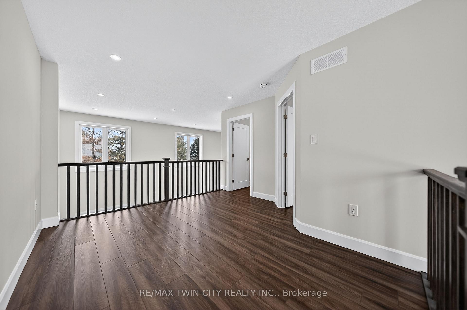 Photo 31 of Unit 45, 3202 Vivian Line, Stratford — HOMEH
