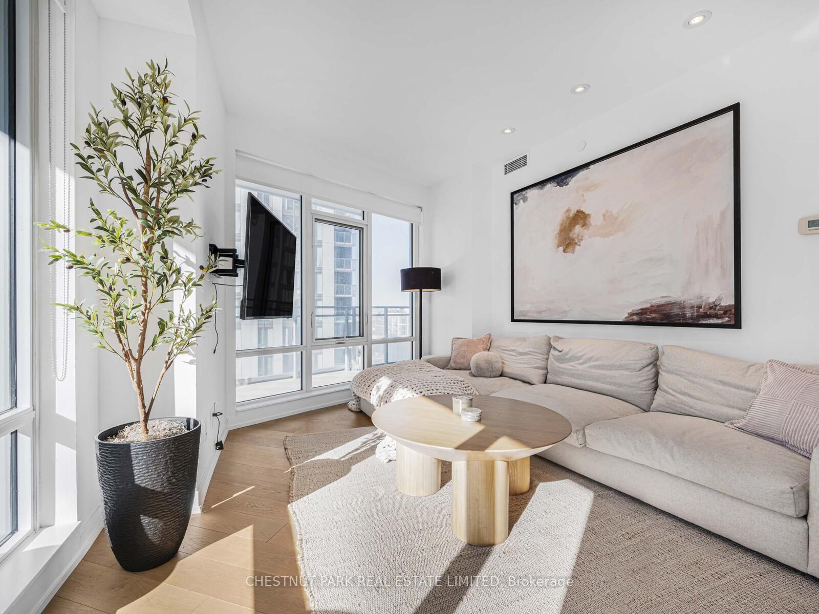 Photo 5 of Unit 1811, 21 Widmer Street, Toronto, Waterfront Communities — HOMEH