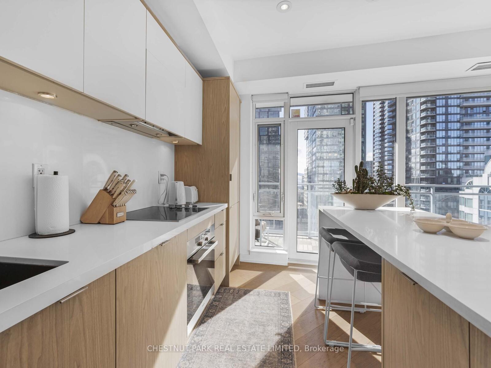 Photo 14 of Unit 1811, 21 Widmer Street, Toronto, Waterfront Communities — HOMEH