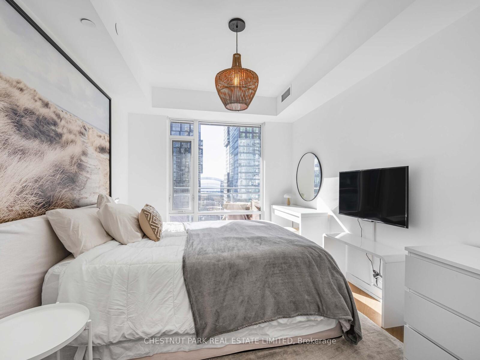 Photo 15 of Unit 1811, 21 Widmer Street, Toronto, Waterfront Communities — HOMEH