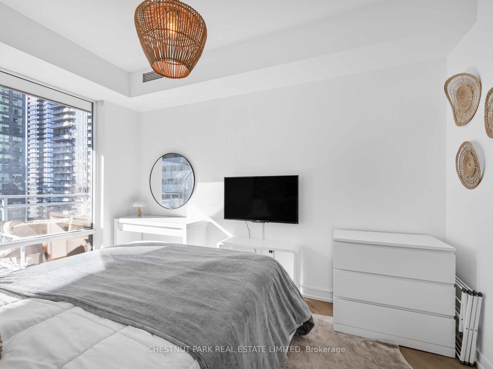 Photo 16 of Unit 1811, 21 Widmer Street, Toronto, Waterfront Communities — HOMEH