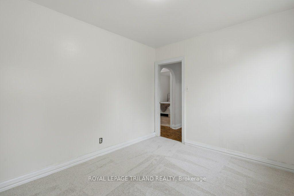 Photo 32 of 82 South Edgeware Road, St. Thomas — HOMEH