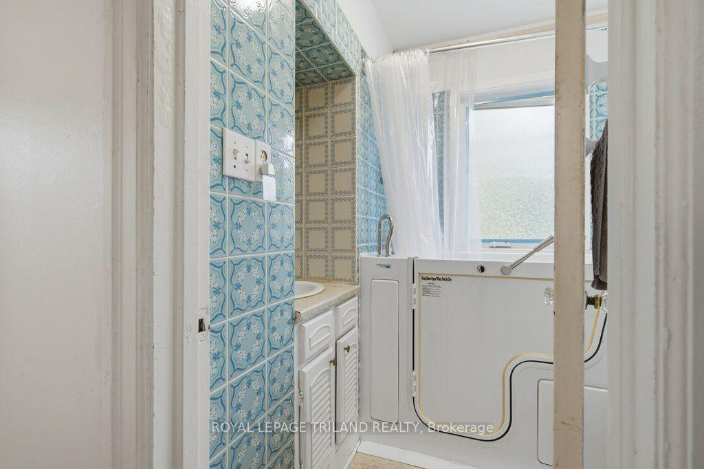 Photo 36 of 82 South Edgeware Road, St. Thomas — HOMEH