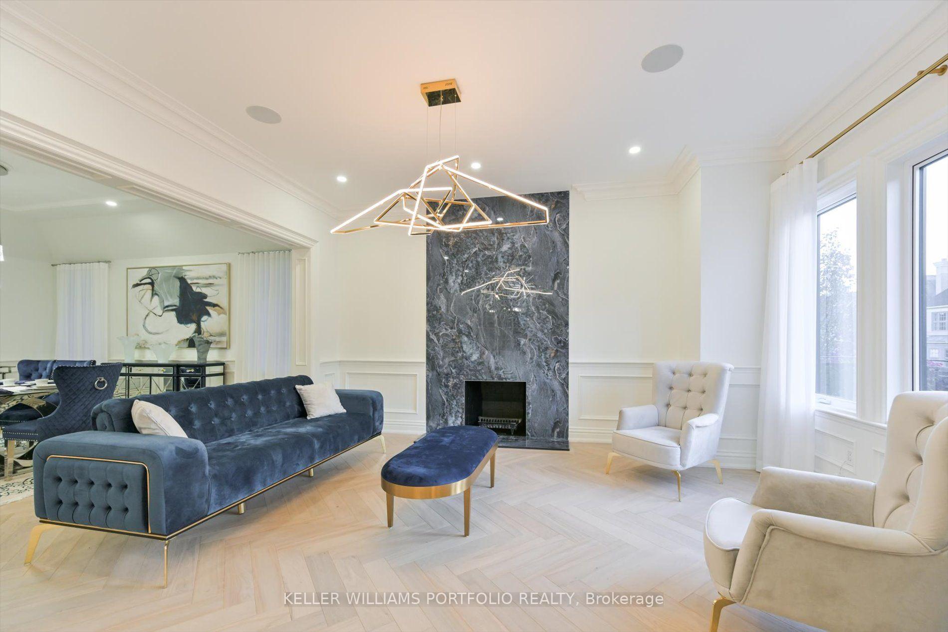 Photo 4 of 27 True Davidson Drive, Toronto, Leaside — HOMEH