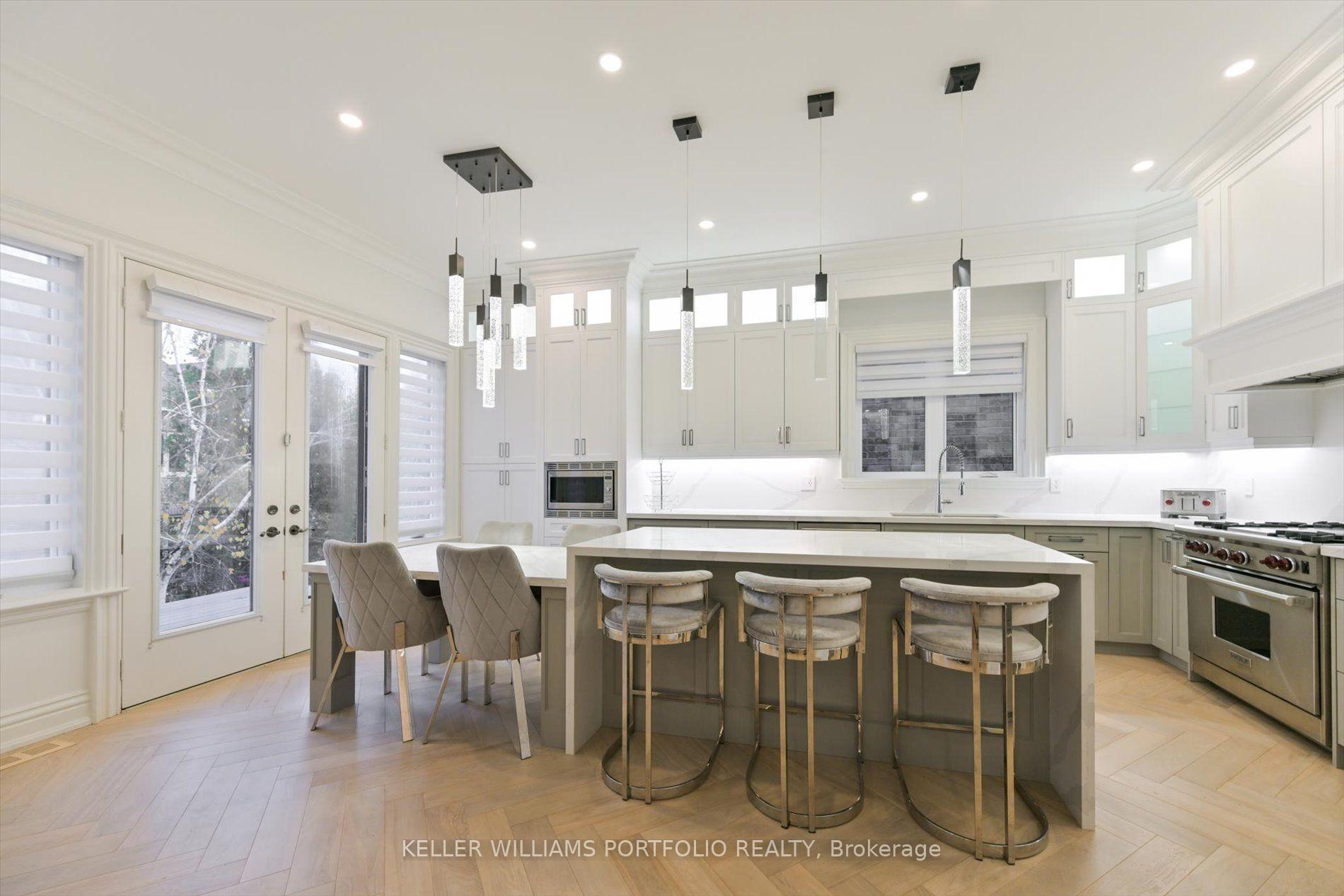 Photo 10 of 27 True Davidson Drive, Toronto, Leaside — HOMEH
