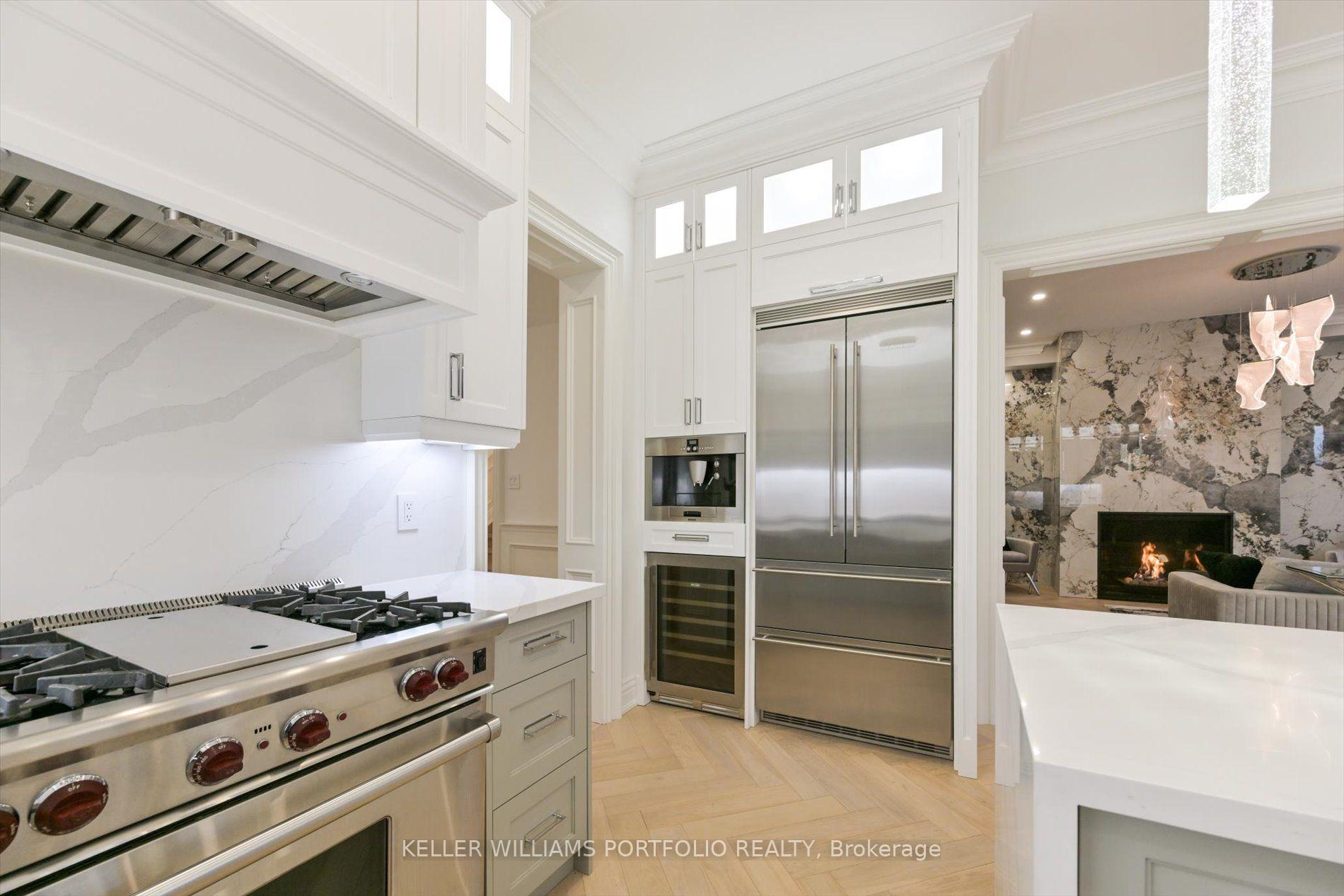 Photo 14 of 27 True Davidson Drive, Toronto, Leaside — HOMEH