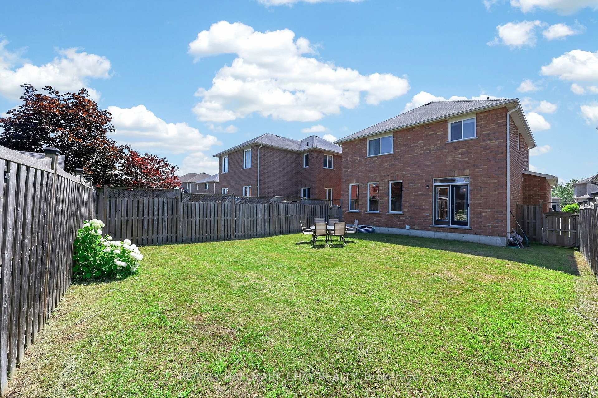 Photo 19 of 43 Graihawk Drive, Barrie, Ardagh — HOMEH