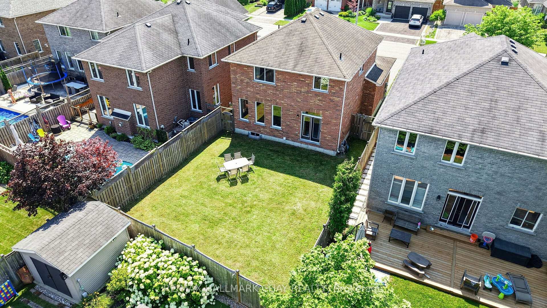 Photo 20 of 43 Graihawk Drive, Barrie, Ardagh — HOMEH